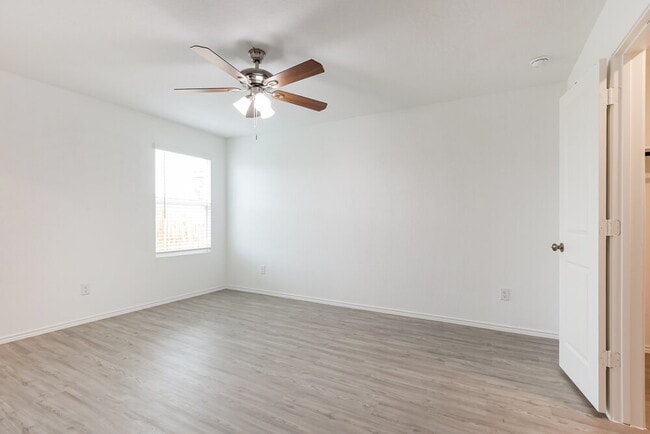 Building Photo - 14023 Southton Basin