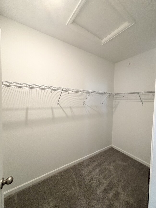 Building Photo - 1334 Penner Dr