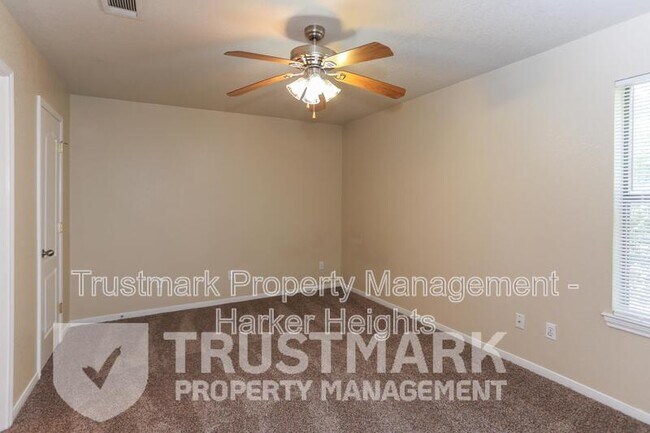 Building Photo - 411 Brittney Way