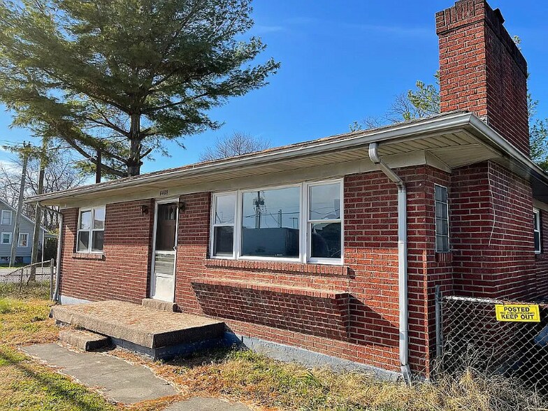 Primary Photo - 4408 Cane Run Rd