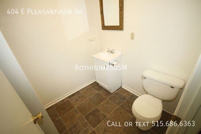 Building Photo - 404 E Pleasant Vw Dr