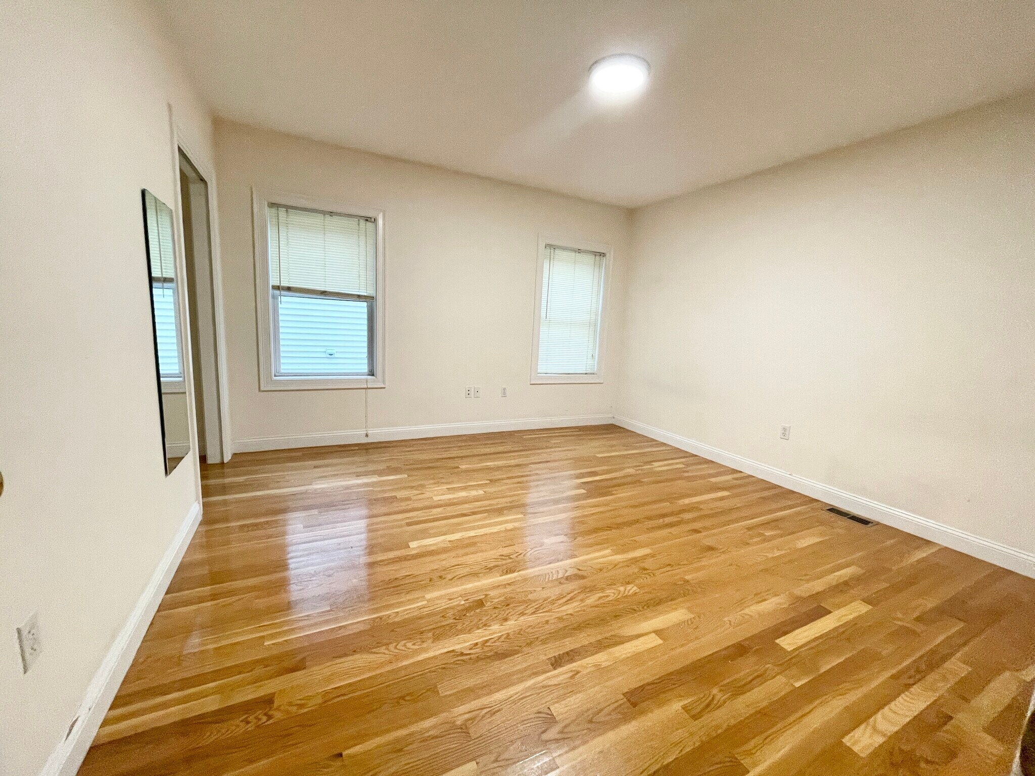 Building Photo - 840 Huntington Ave