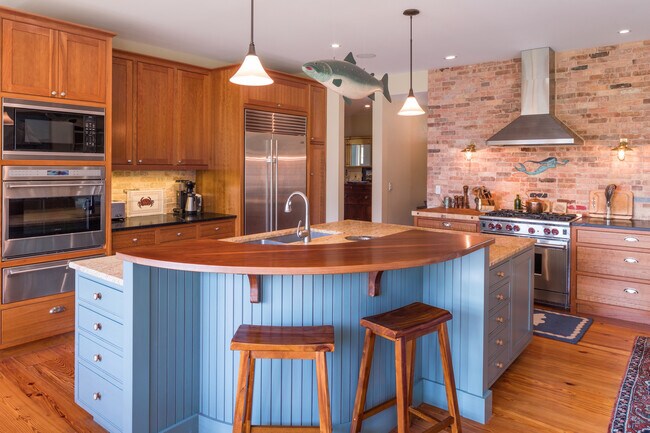 Building Photo - 378 Mill Rd