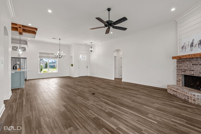 Building Photo - Gorgeous Home For Rent!!