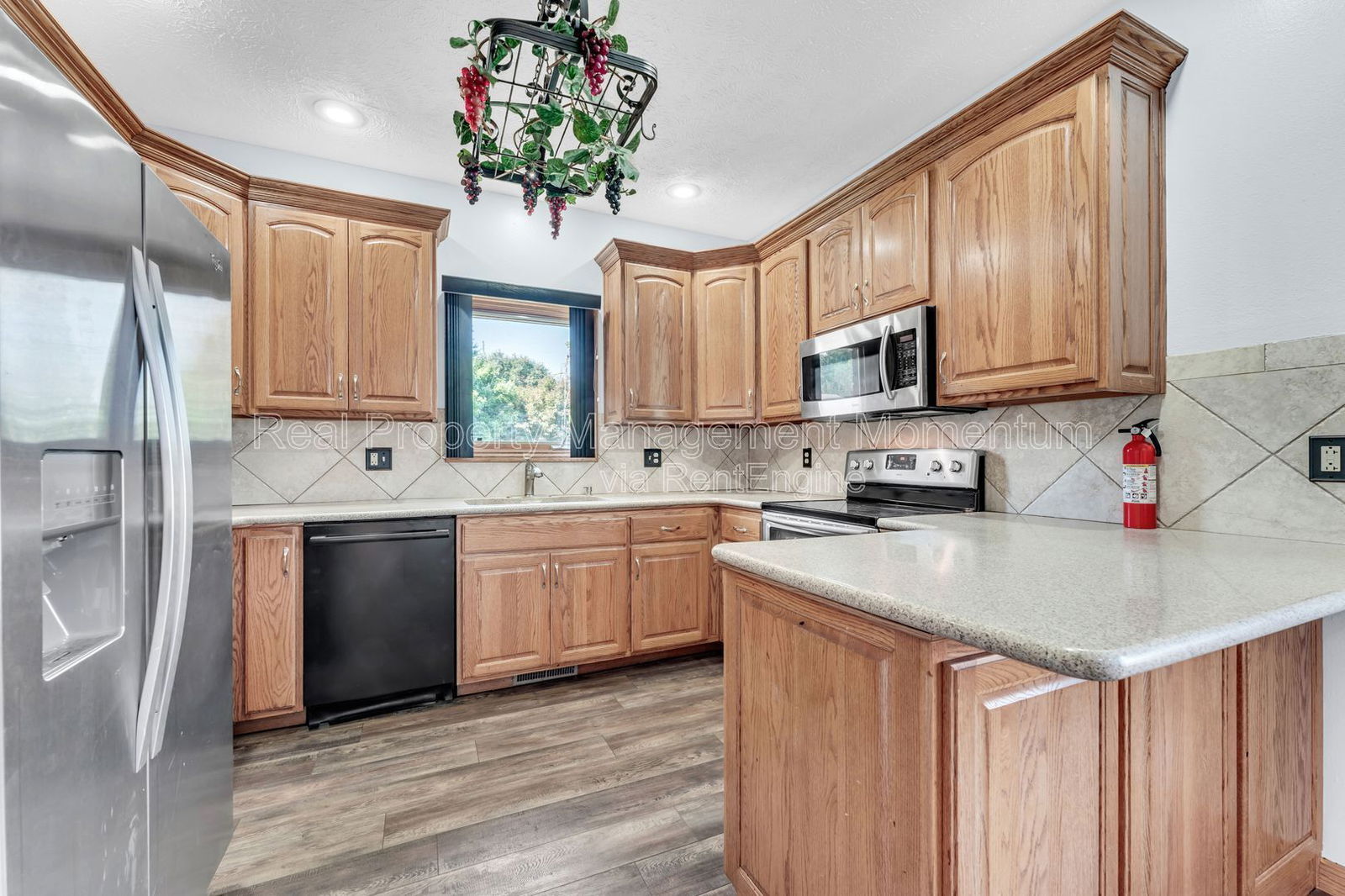 Building Photo - 514 N Ellen St