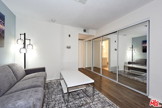 Building Photo - 3600 Bagley Ave