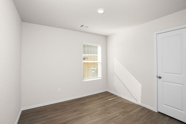 Building Photo - 3017 Wood Lily Dr