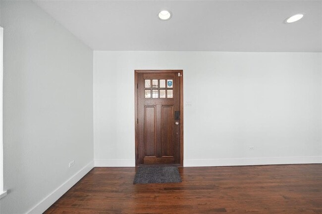 Building Photo - 4502 Rockwood Dr