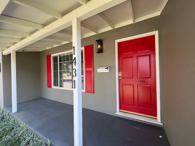 Building Photo - Beautifully Updated Four Bedroom Napa Home
