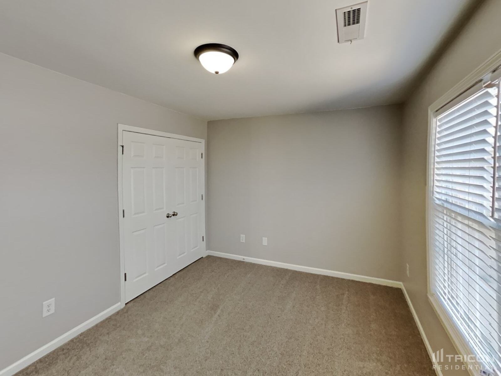 Building Photo - 4097 Village Park Ct