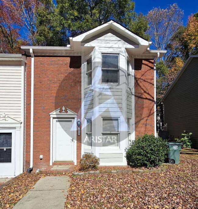 Building Photo - 1012 Kennesborough Rd NW