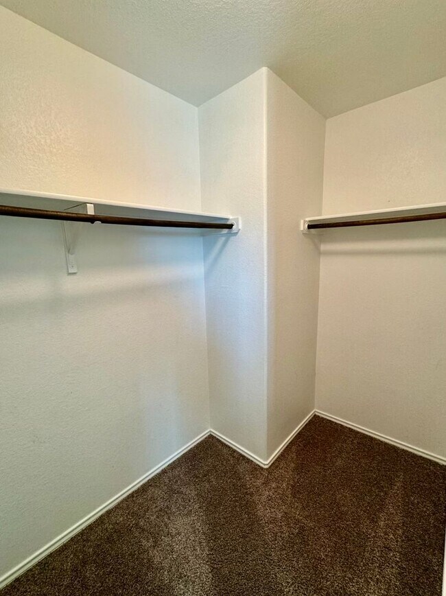 Building Photo - AVAILABLE SOON!