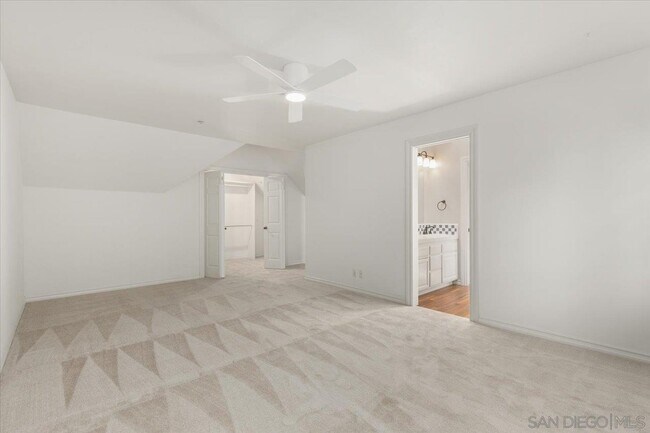 Building Photo - 512 S Granados Ave