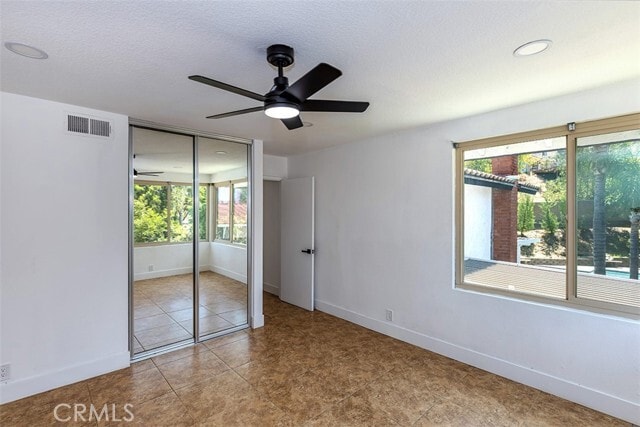 Building Photo - 1250 Kinglake Dr