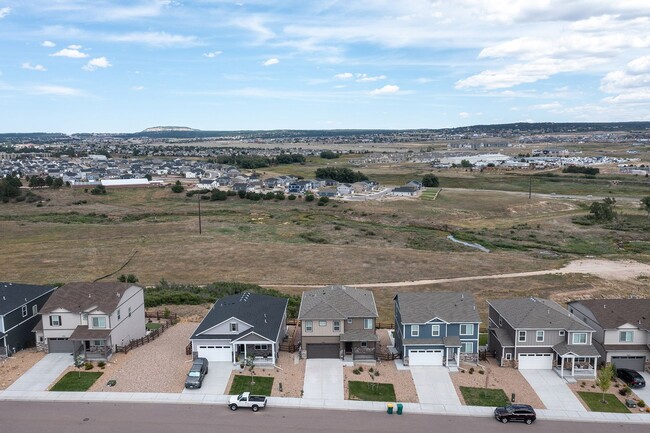 Building Photo - Single Family Home for Rent in Monument, CO