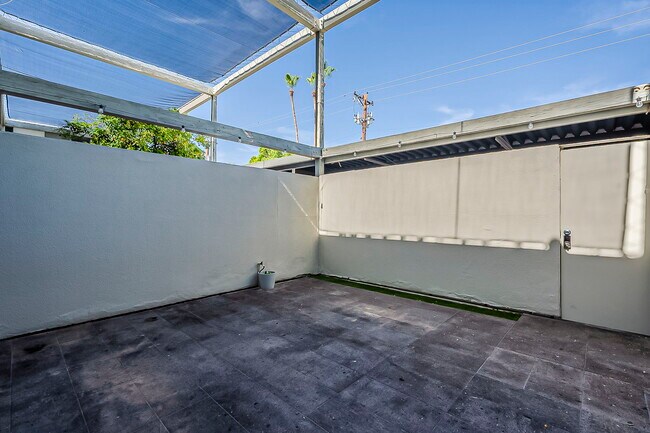 Building Photo - 4411 N 40th St
