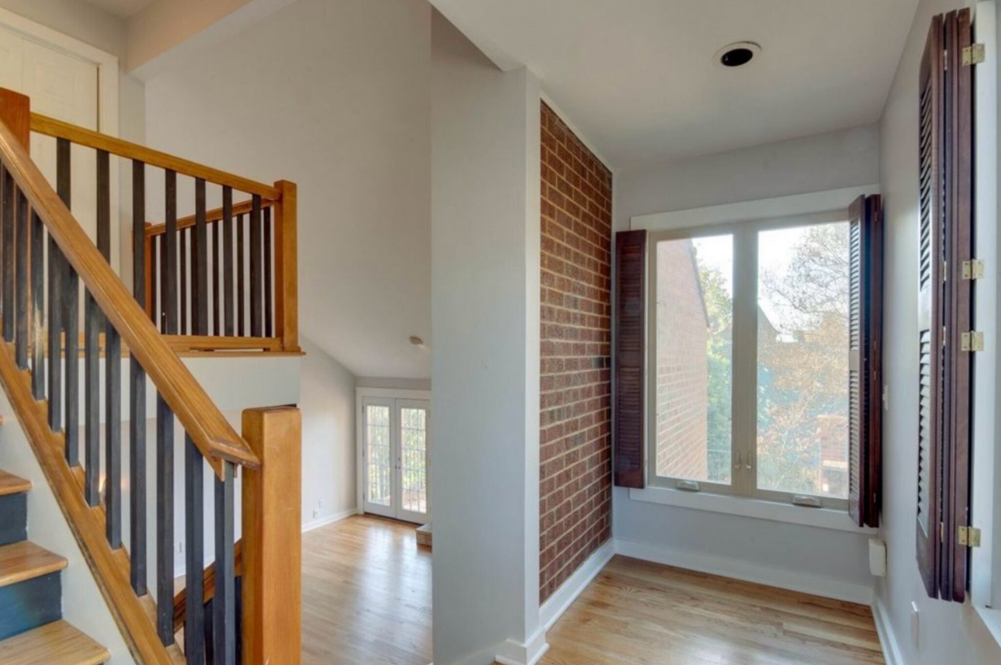 Building Photo - 315 Settlers Ln