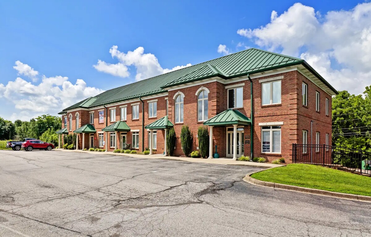 Building Photo - 815 John Harper Hwy