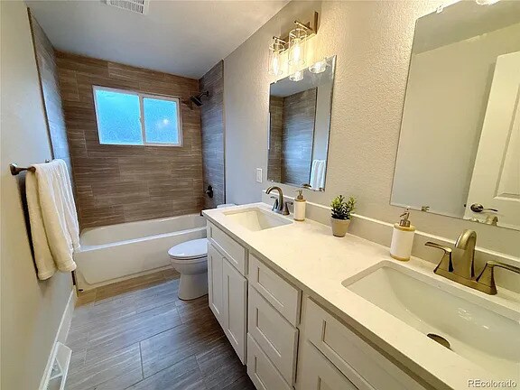 Building Photo - 1225 W 7th Avenue Dr