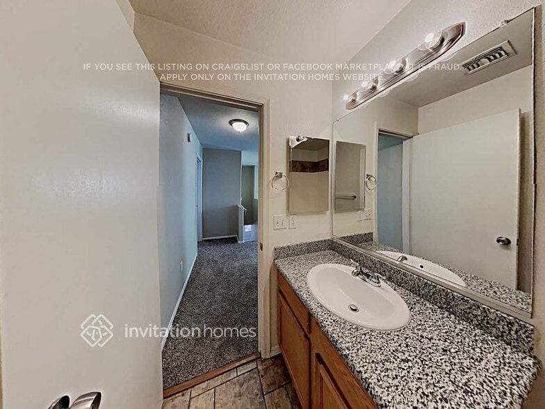 Building Photo - 1263 S Bogle Ct