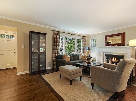 Building Photo - 4059 Lawn Ave