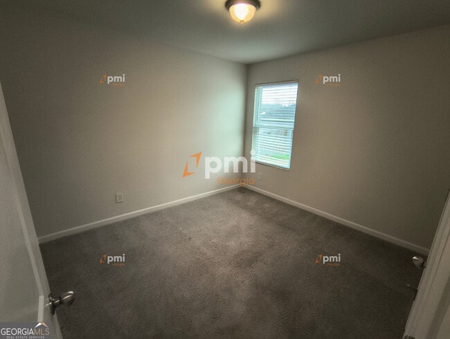 Building Photo - 141 Dogwood Ln