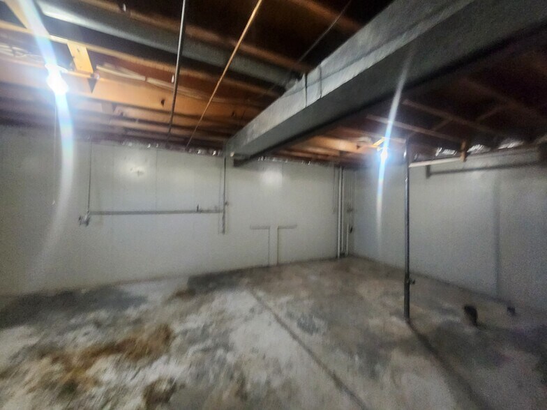 Building Photo - 91 Lansing St