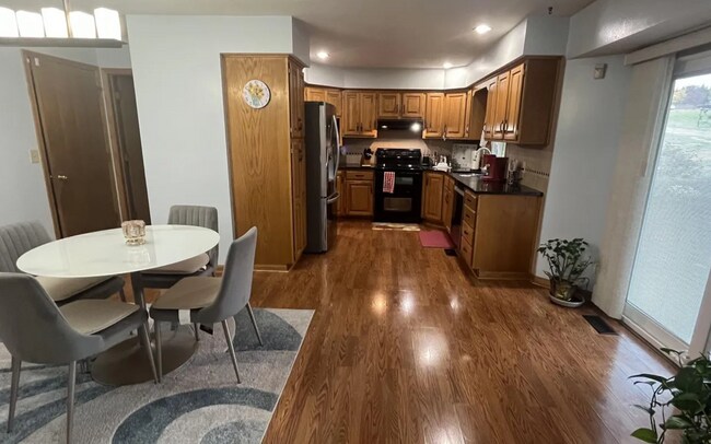 Building Photo - LOOK AT THIS GEM!  Schedule A Tour Today!!