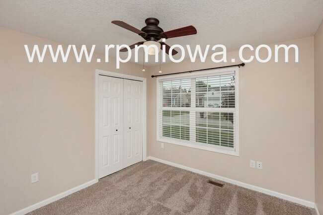 Building Photo - ESTABLISHED NEIGHBORHOOD!!! 4 Bedroom, 3 Bath Home in Ankeny