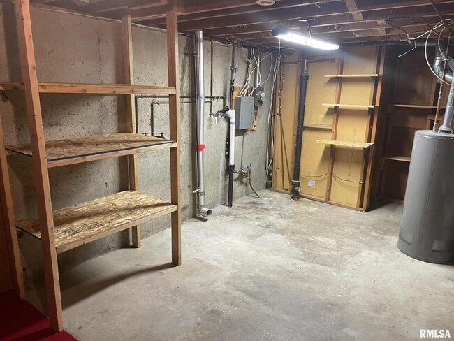 Building Photo - 4625 Candlelight Dr