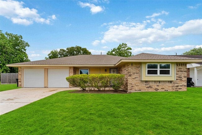 Primary Photo - 11419 Panay Dr