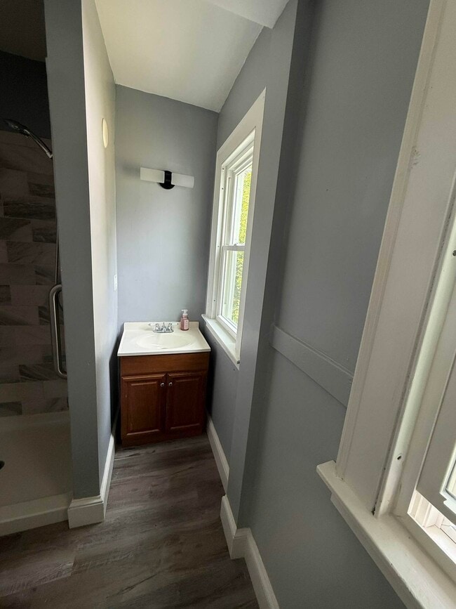 Building Photo - 47 May St