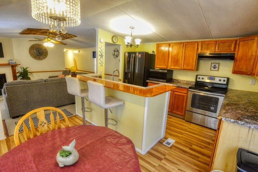 Building Photo - 12366 Ailanthus Dr