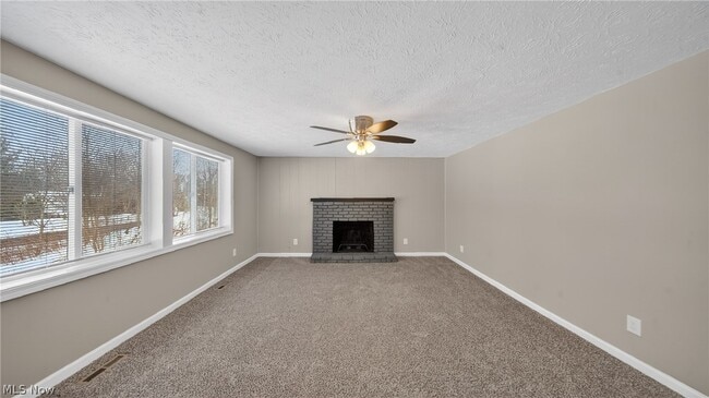 Building Photo - 11015 Clarke Rd