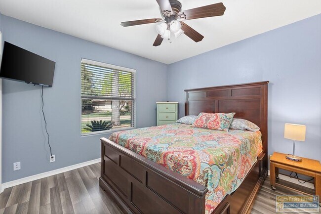 Building Photo - 40 Augusta W