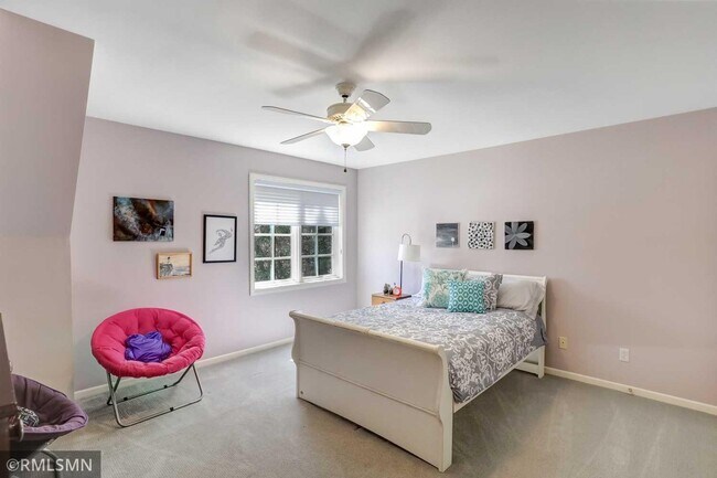 Building Photo - 14888 Pondview Cir