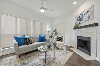 Building Photo - 915-22nd 1/2 W 22 1/2 St