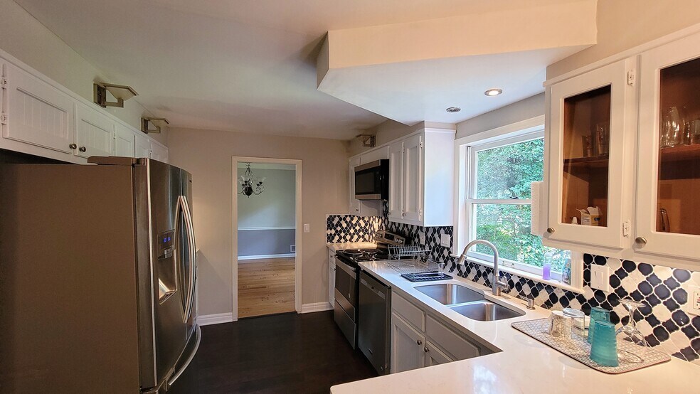 Building Photo - 4843 Carlene Way SW