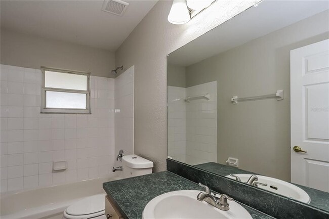 Building Photo - 5499 Moon Valley Dr