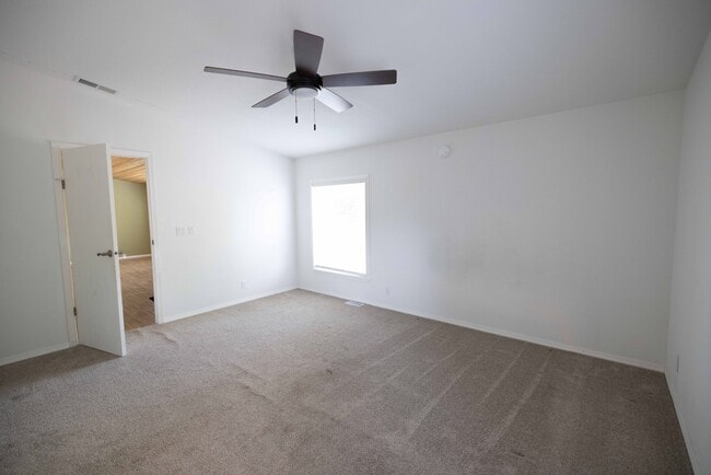 Building Photo - 2255 Fuller Ln