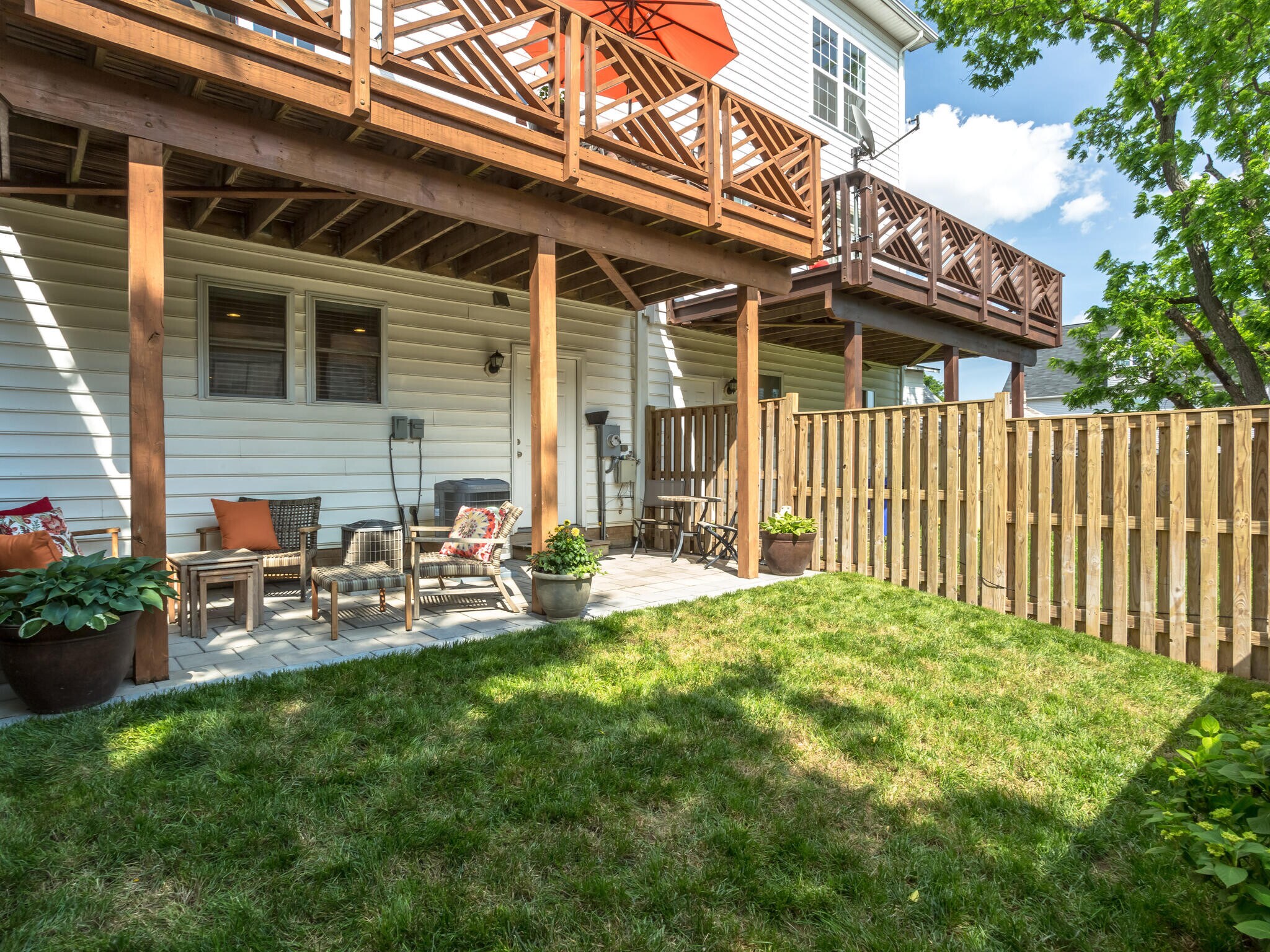 Private Backyard - 2022 N Culpeper St