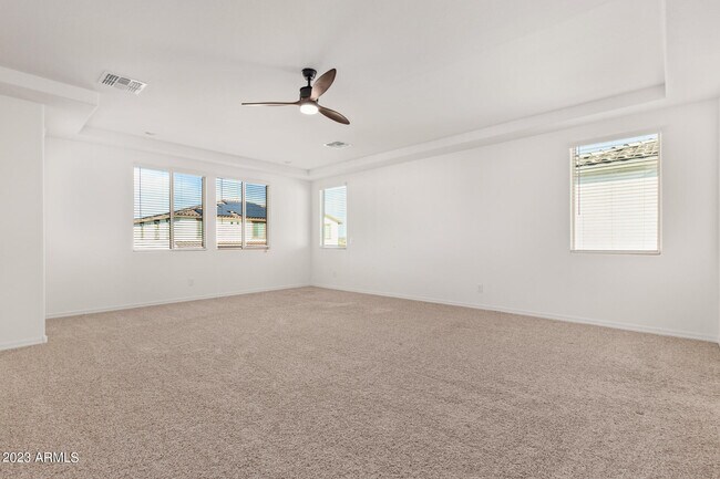 Building Photo - 14038 W Desert Hollow Dr