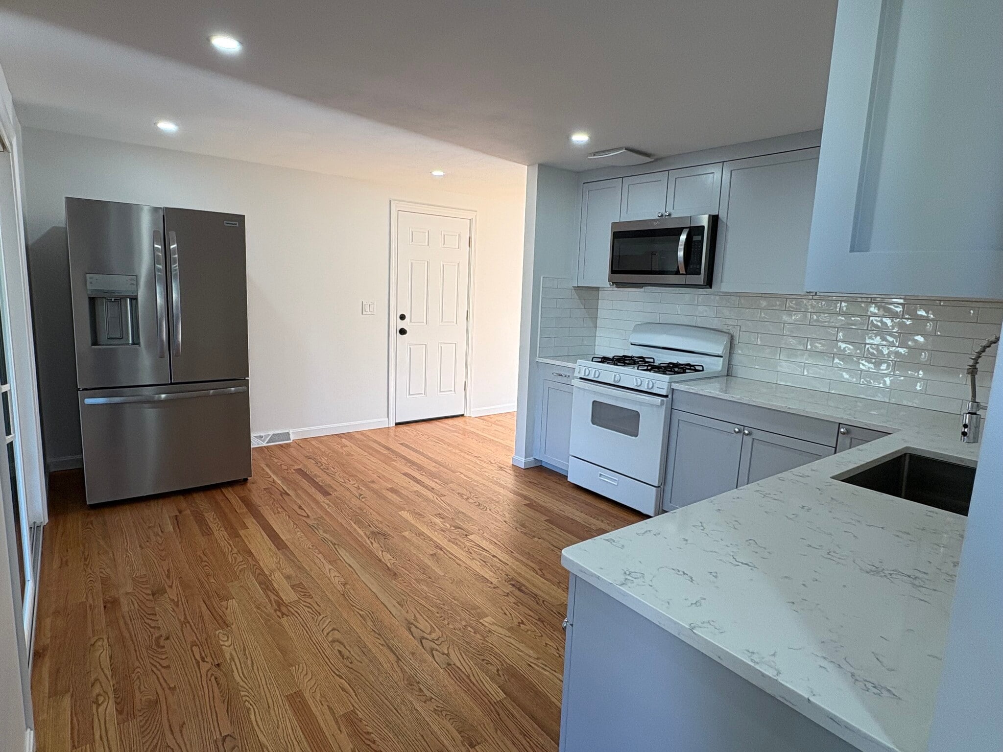 Building Photo - 178 Storey Ave