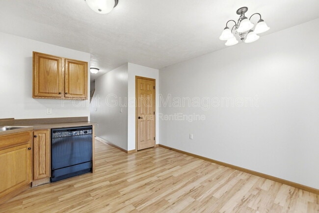 Building Photo - 2600 N Career Ave