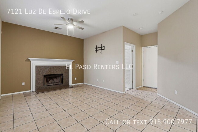 Building Photo - 7121 Luz De Espejo Dr