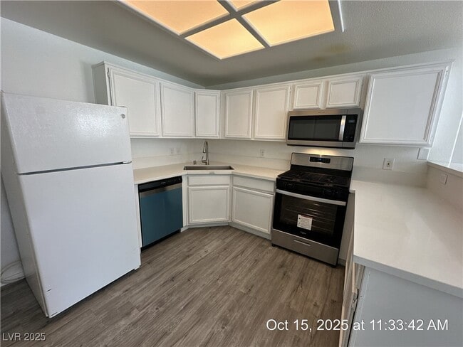 Building Photo - 9470 Peace Way