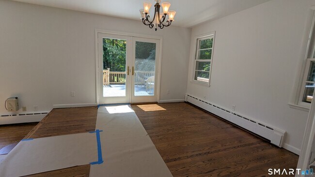 Building Photo - 1139 Brookside Dr