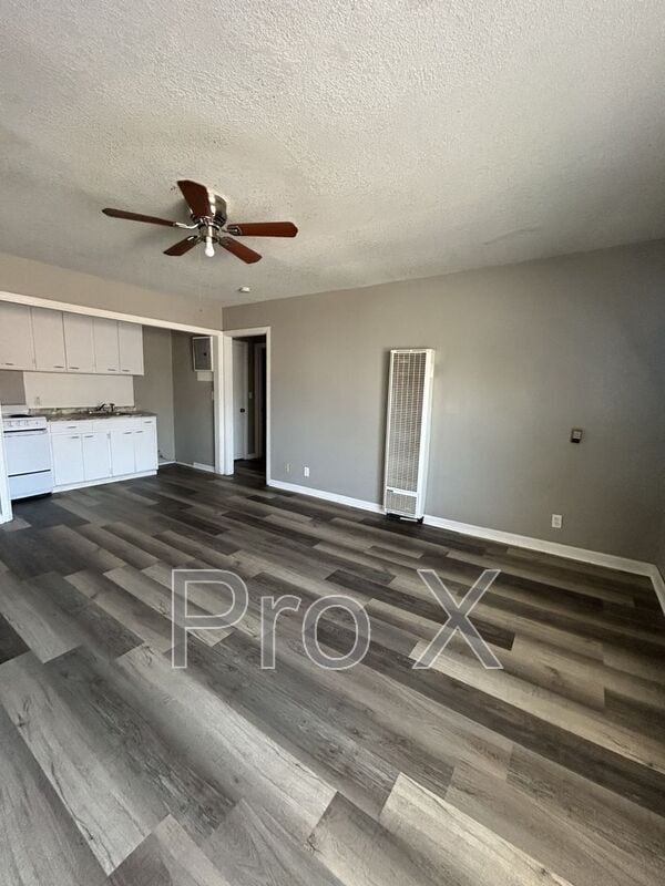 Building Photo - Baxter Apartments