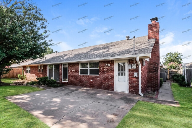Building Photo - 4817 NW 74th St