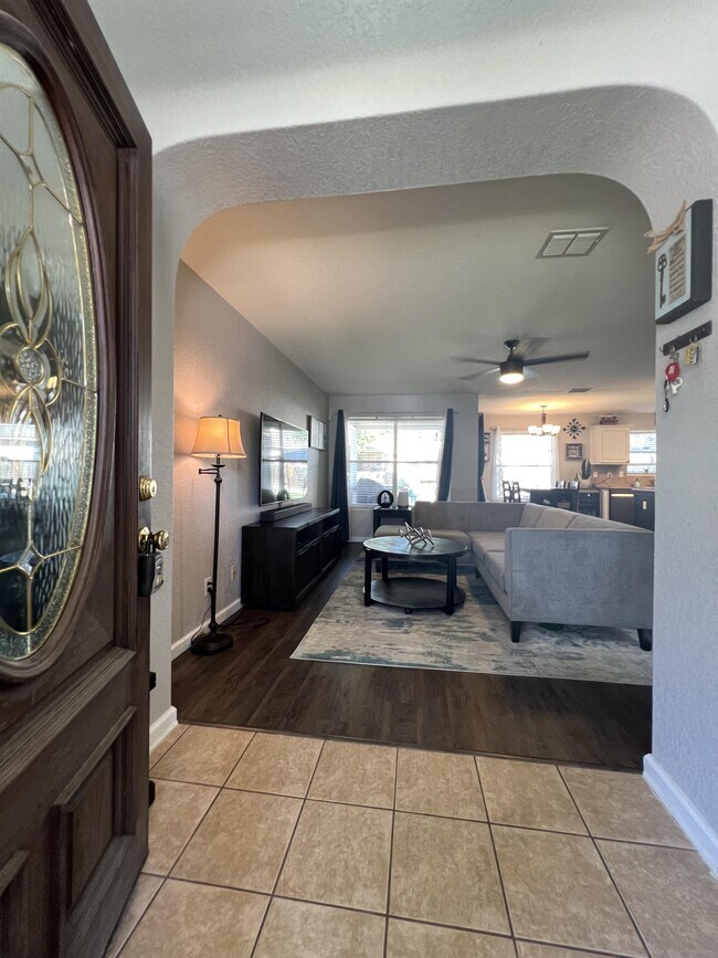 Building Photo - 646 Lynx Mountain